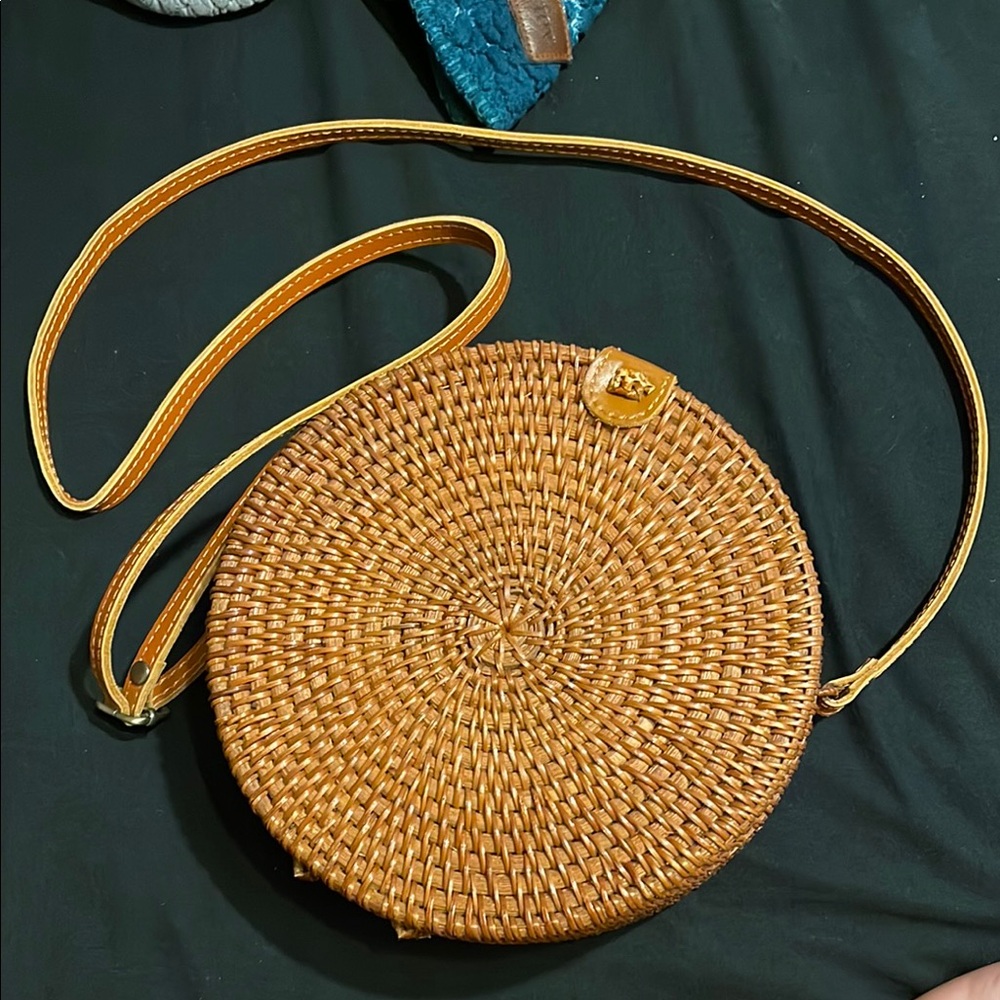 Round Woven Crossbody Bag - Brown